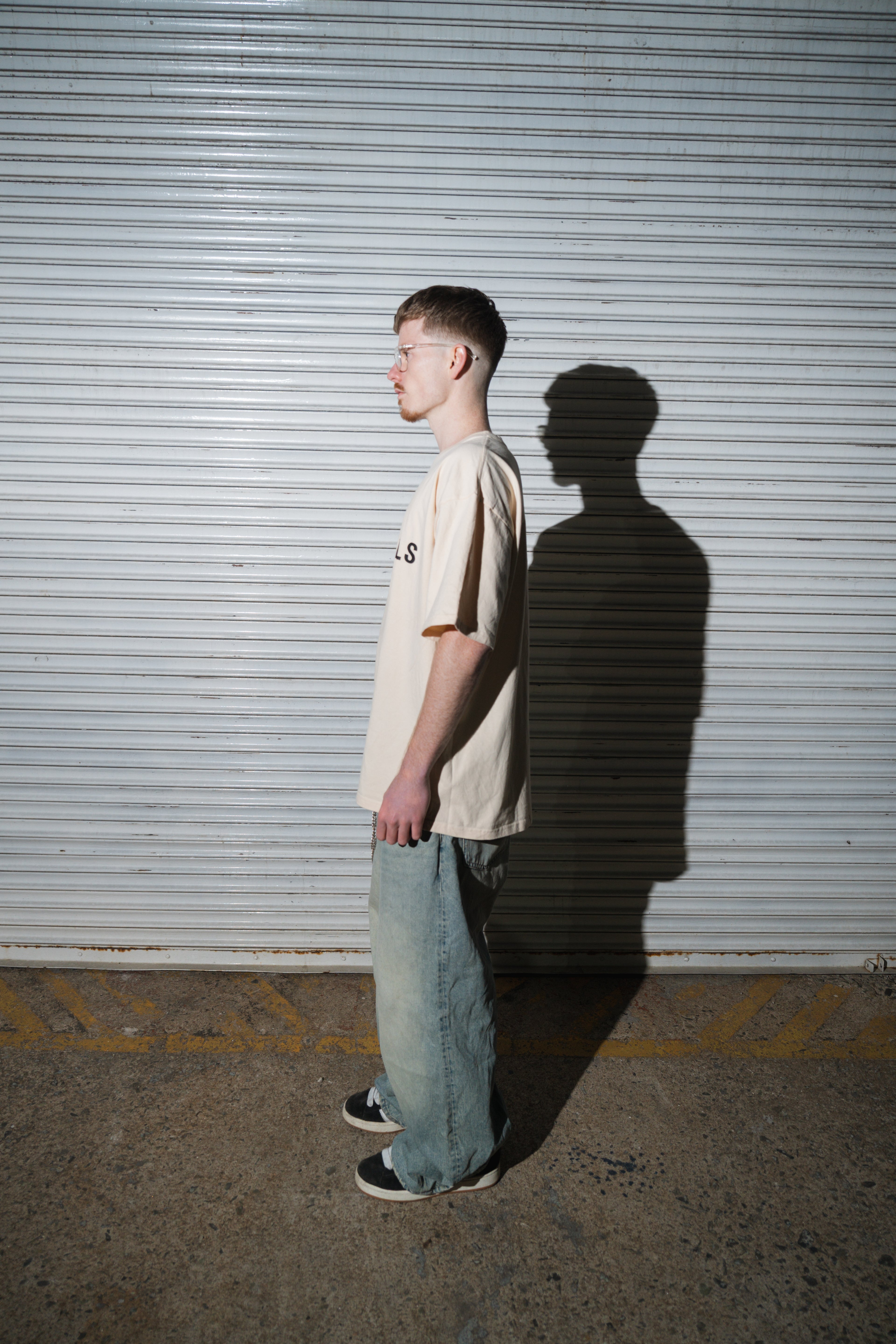 FEAR OF GOD ESSENTIALS LOGO TEE