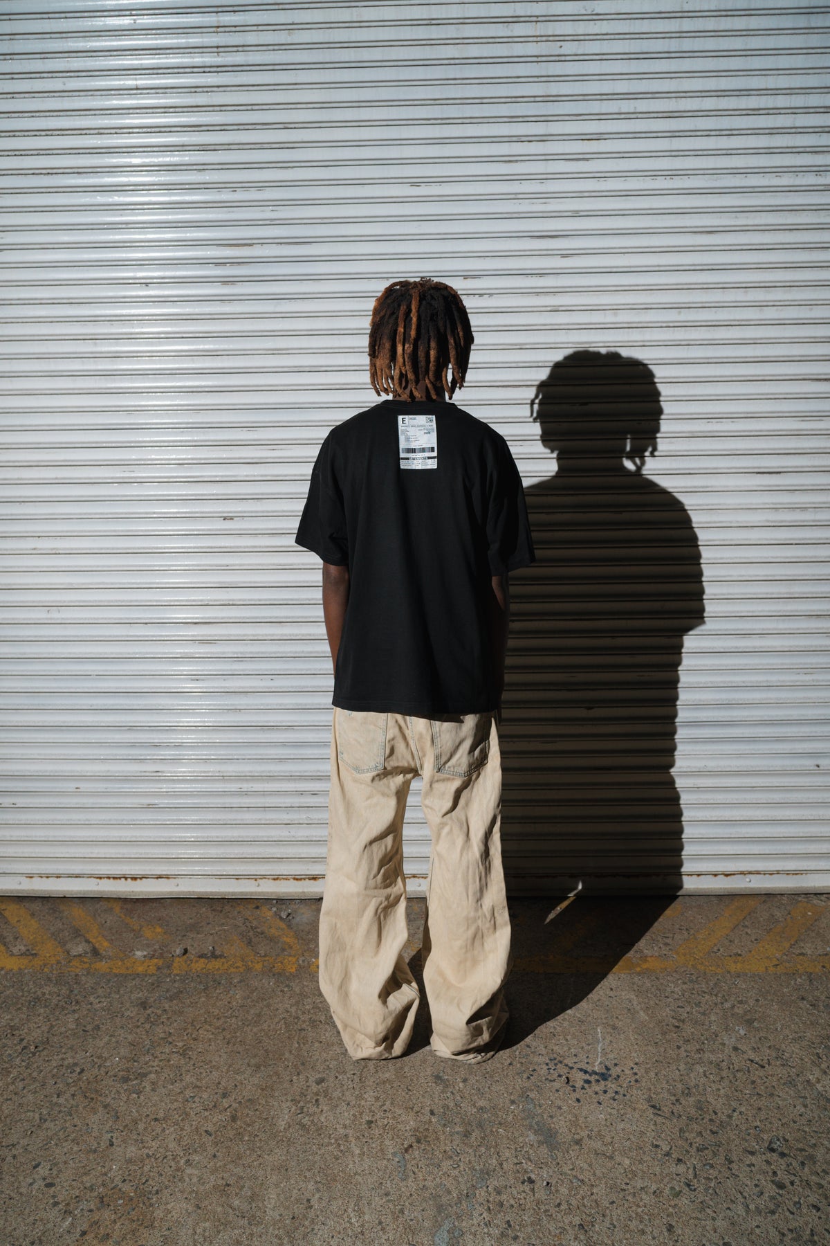 VETEMENTS SHIPPING LABEL LOGO OVERSIZED TEE