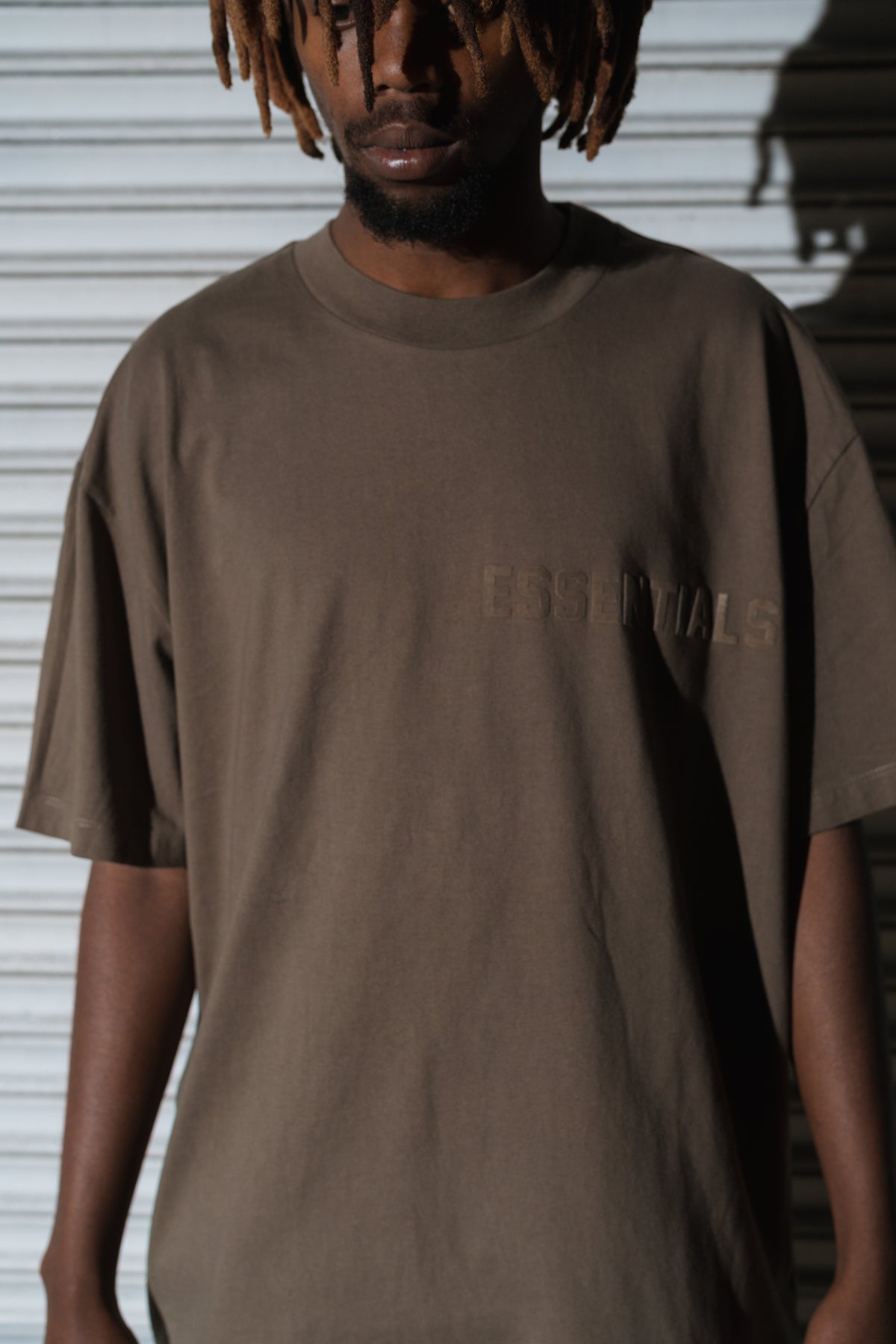 FEAR OF GOD ESSENTIALS MATTE LOGO OVERSIZED TEE