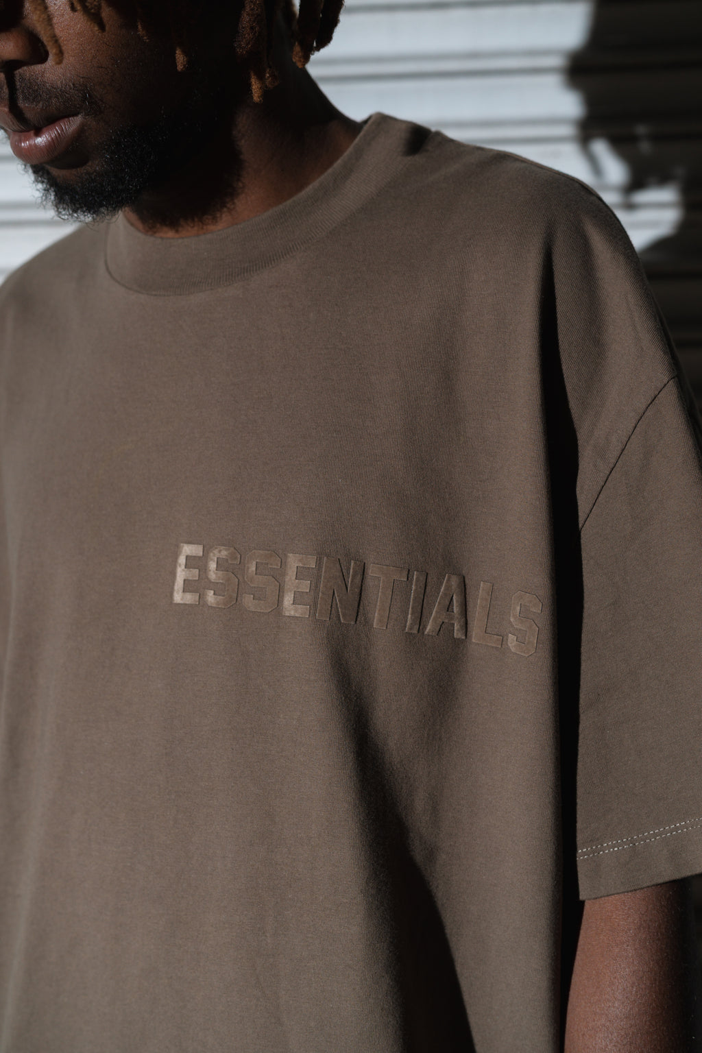 FEAR OF GOD ESSENTIALS MATTE LOGO OVERSIZED TEE